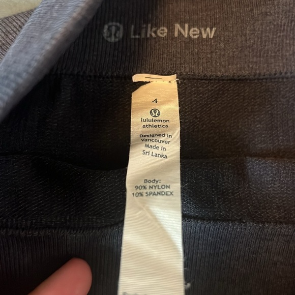 Lululemon In The Flow Ruched Seamless Crop Size 4 Inkwell - Picture 4 of 10